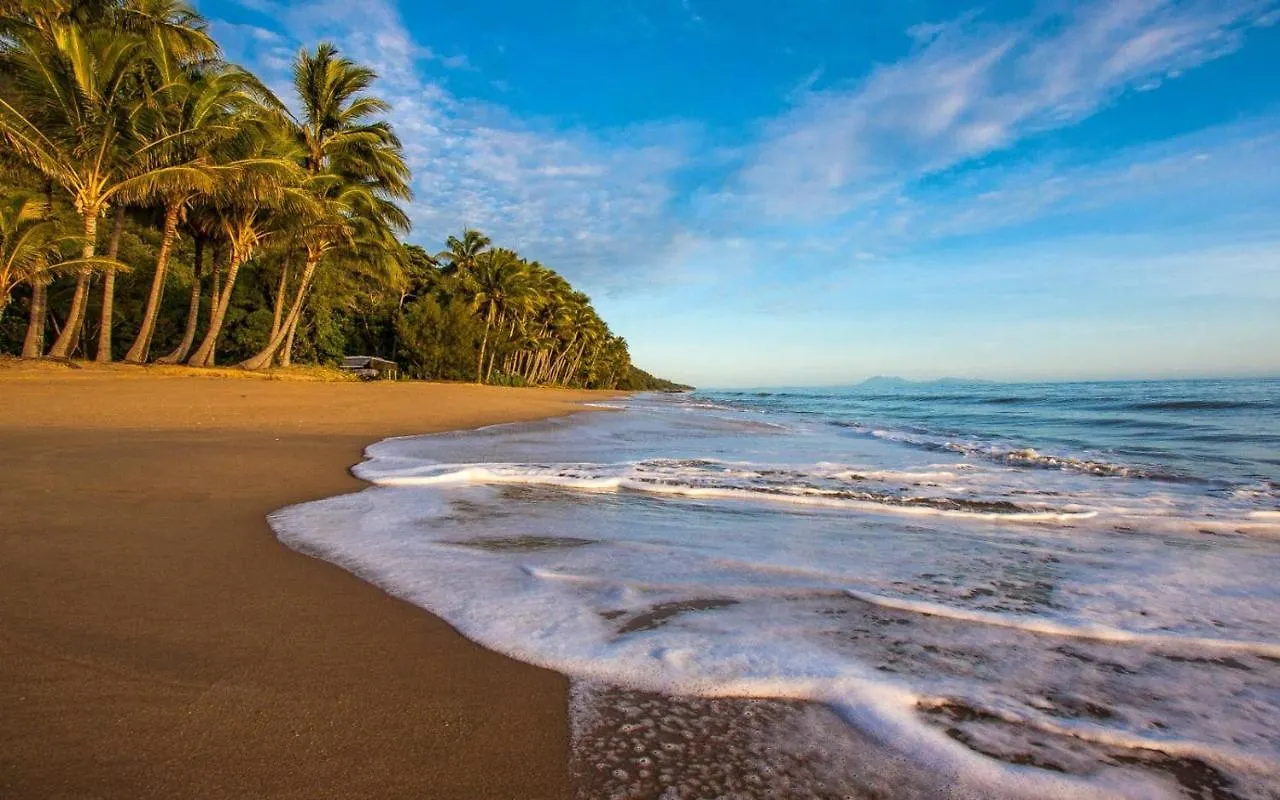 Sandpipers Beach House Palm Cove Austrália